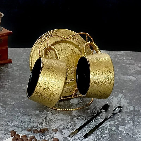 Ensemble tasse à café et soucoupe en or arabe