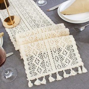 Chemin de table en dentelle au crochet