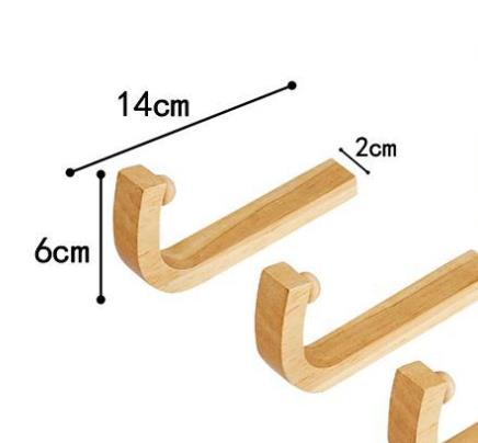 Crochet en bois nordique